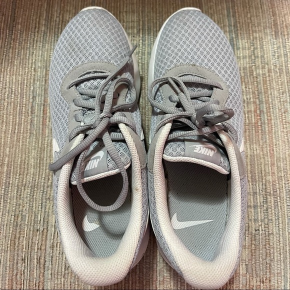 Nike Shoes - Picture 4 of 4